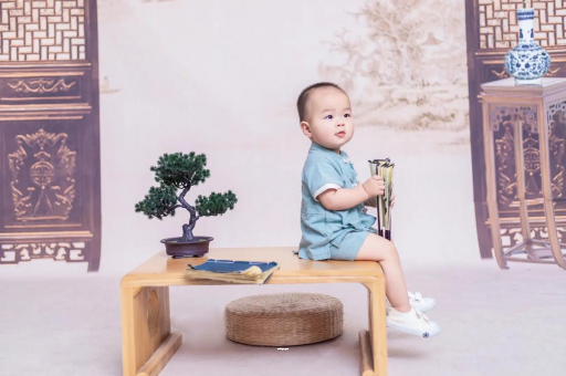 盘锦宝宝总吐奶什么原因
